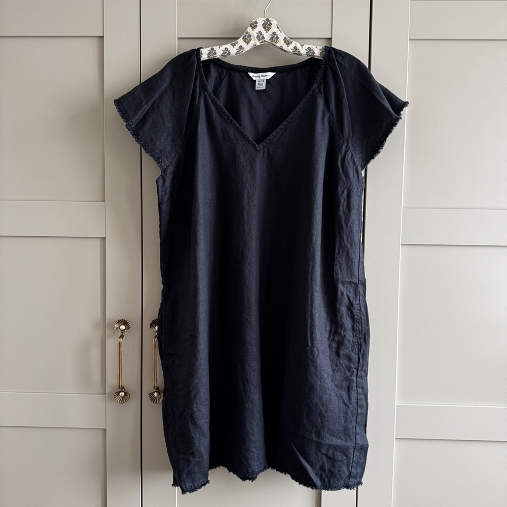Tommy Bahama Black V-Neck Mini Dress